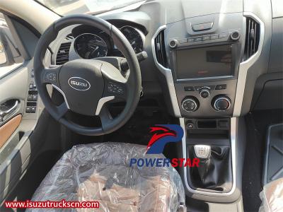 Isuzu 4x4 all-wheel drive pickup rescue truck