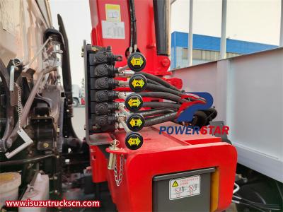 Isuzu FTR 4X2 5 tons boom crane truck