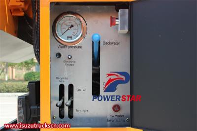 Isuzu FVR GIGA combined jetting truck