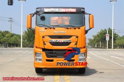 Isuzu FVR GIGA combined jetting truck