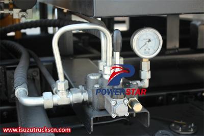 Isuzu lorry truck with 5 T folding crane