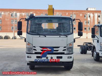 Isuzu 700P boom crane truck
