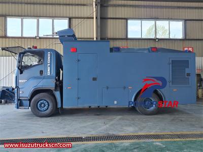 Isuzu GIGA Anti-riot water cannon vehicle