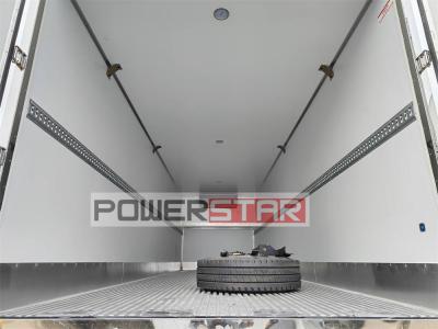 Isuzu giga 8x4 refrigerated box truck