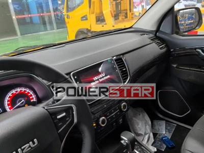 Isuzu pickup 4x4 offroad roar recovery towing truck