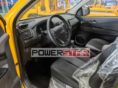 Isuzu pickup 4x4 offroad roar recovery towing truck