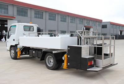 Aircraft Airport Potable Water Truck made by Isuzu