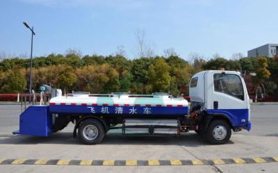 Aircraft Airport Potable Water Truck made by Isuzu