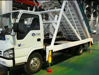 Passenger Boarding Stair truck mady by isuzu