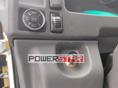 Isuzu 4HK1 engine recycling rear loader garbage truck