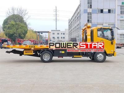 Isuzu light road recovery rescue truck