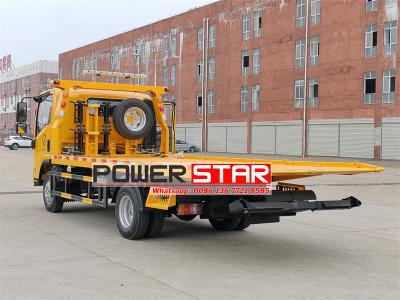 Isuzu light road recovery rescue truck