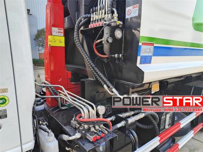 Isuzu 7 cbm hook lift with garbage compactor