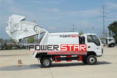 Isuzu NKR 5cbm solid waste garbage compactor truck