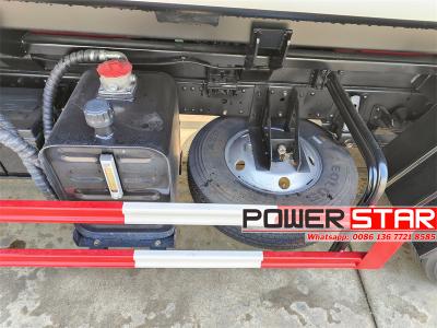 Isuzu 7 cbm hook lift with garbage compactor