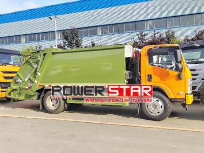 Isuzu 700P ELF 8cbm rear loader trash truck