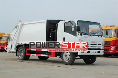 Isuzu 700P truck with sleeper mounted 8cbm rear loader