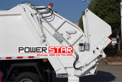 Isuzu 8 cbm off road rear compactor truck