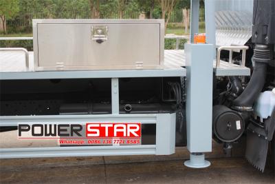 Isuzu KV100 aerial platform truck