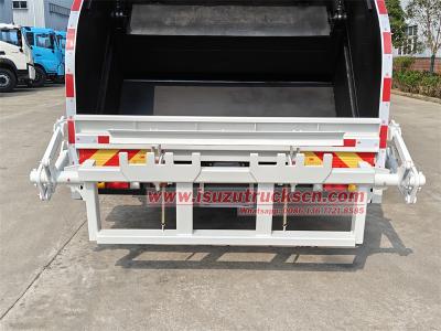 Isuzu FTR GIGA 14cbm rear loader compactor truck