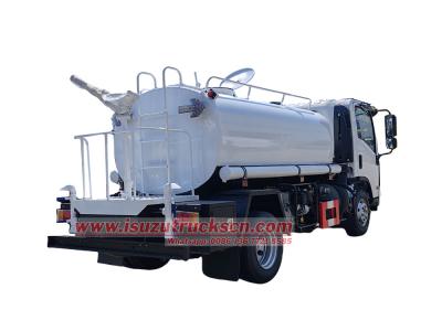Isuzu 700P 6CBM water sprinkler truck