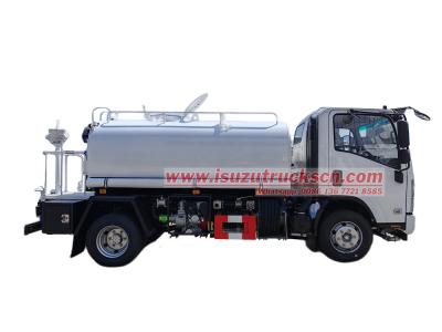 Isuzu 700P 6CBM water sprinkler truck