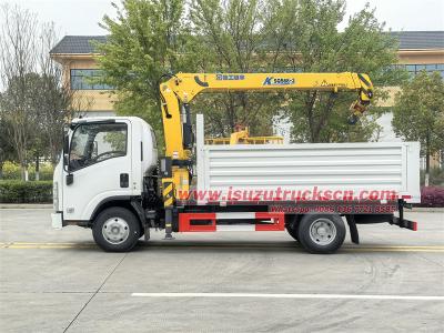 Isuzu KV100 boom crane truck