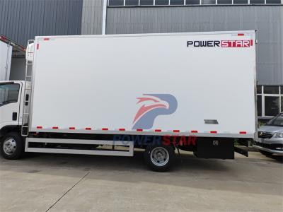 Isuzu 4 ton reefer box truck