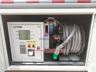 Isuzu new NPR off road 4WD diesel tanker truck