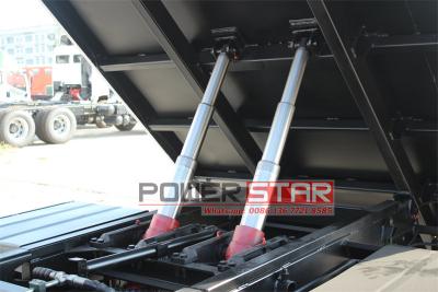 ISUZU 700P dump truck with crane