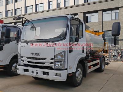 Japan Isuzu Bitumen Spraying Transport 4000L Asphalt Distributor Truck