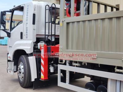 Japan Isuzu telescopic truck crane