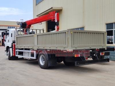 Japan Isuzu telescopic truck crane