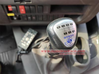 Isuzu 15000 liters dry powder fire tender truck