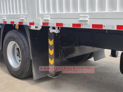 ISUZU FVR 8T boom crane truck