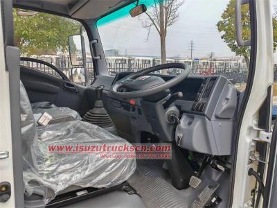 Isuzu truck mounted crane with hydraulic boom