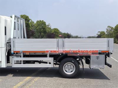 Isuzu KV100 double row cargo truck