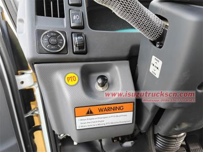 Isuzu KV100 6cbm rear lifting compactor truck