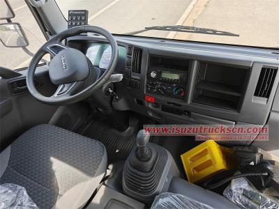 Isuzu KV100 6cbm rear lifting compactor truck