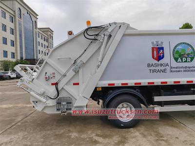 Isuzu KV600 6CBM waste compaction truck