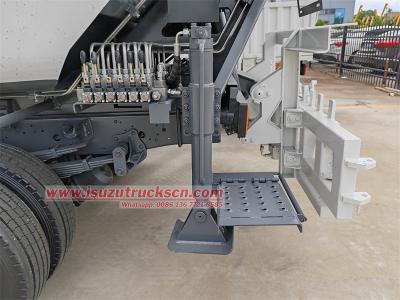 Isuzu 700P High-position Leak-proof Self-loading Garbage Truck