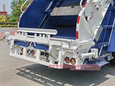 Isuzu FVR 14CBM rear lifting garbage truck