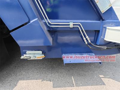 Isuzu FVR 14CBM rear lifting garbage truck