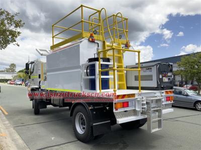 Isuzu 700P 4x4 off-road diesel tanker service truck