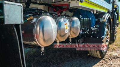 Isuzu FVZ 8X4 12cbm fuel lubrication service truck