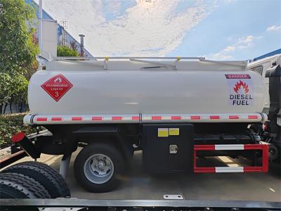 Isuzu ELF 4000 liters fuel refueling truck