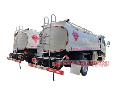 Isuzu ELF 4000 liters fuel refueling truck