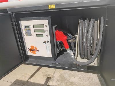 Isuzu ELF 4000 liters fuel refueling truck