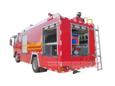 Isuzu 700P double row 4000L foam fire truck