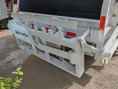 Isuzu 100P 7cbm rear loader truck